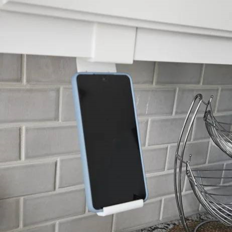 هولدر موبایل برای کابینت آشپزخانه